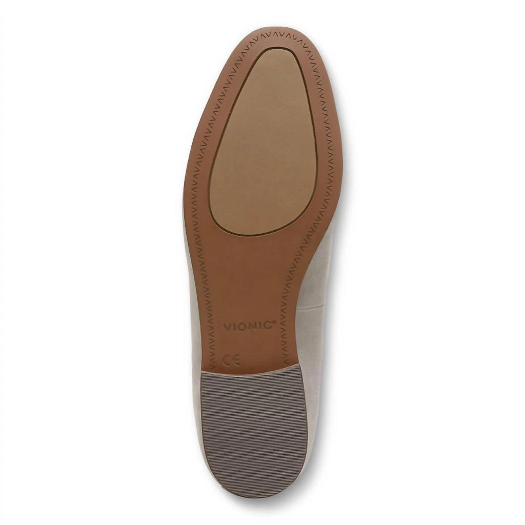 VIONIC WOMEN'S WILLA LOAFER - MEDIUM WIDTH 5
