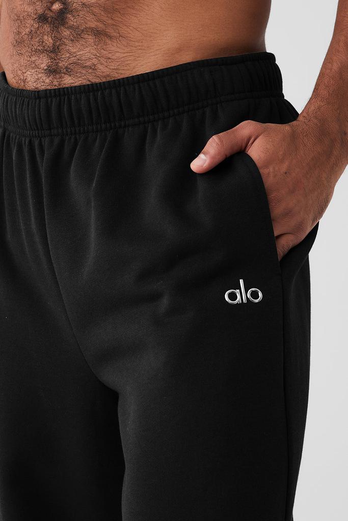 Alo Yoga Accolade Straight Leg Sweatpant - Black - Joggers