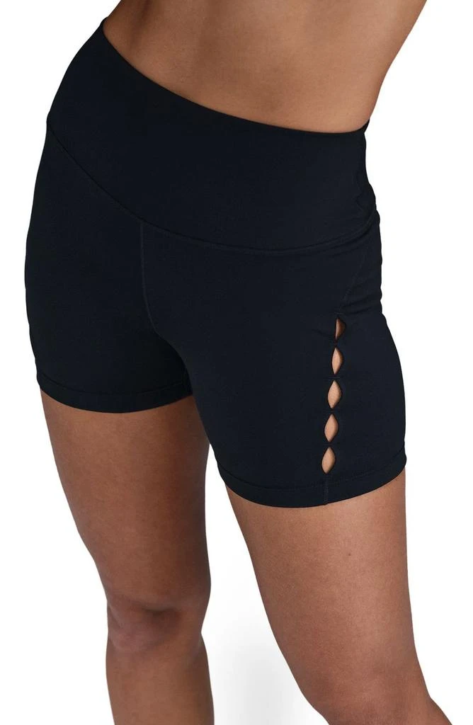 NIKE Dri-FIT One High-Waist 5-Inch Biker Shorts 3