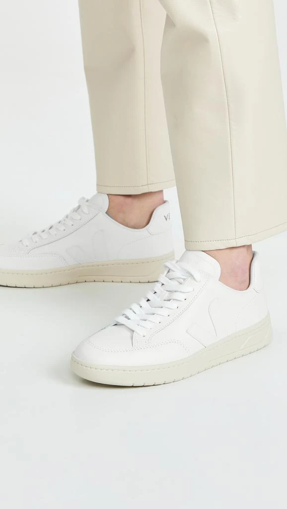 Veja V-12 Sneakers 2