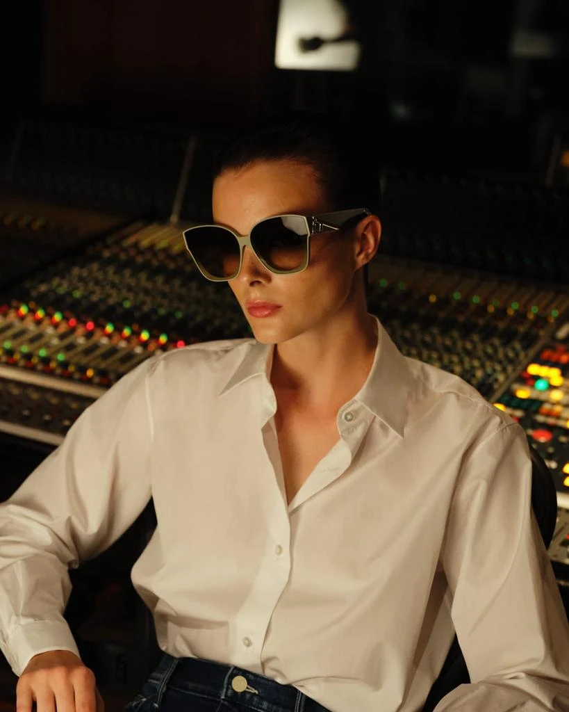 Fendi Oversized F Logo Acetate Cat-Eye Sunglasses 2