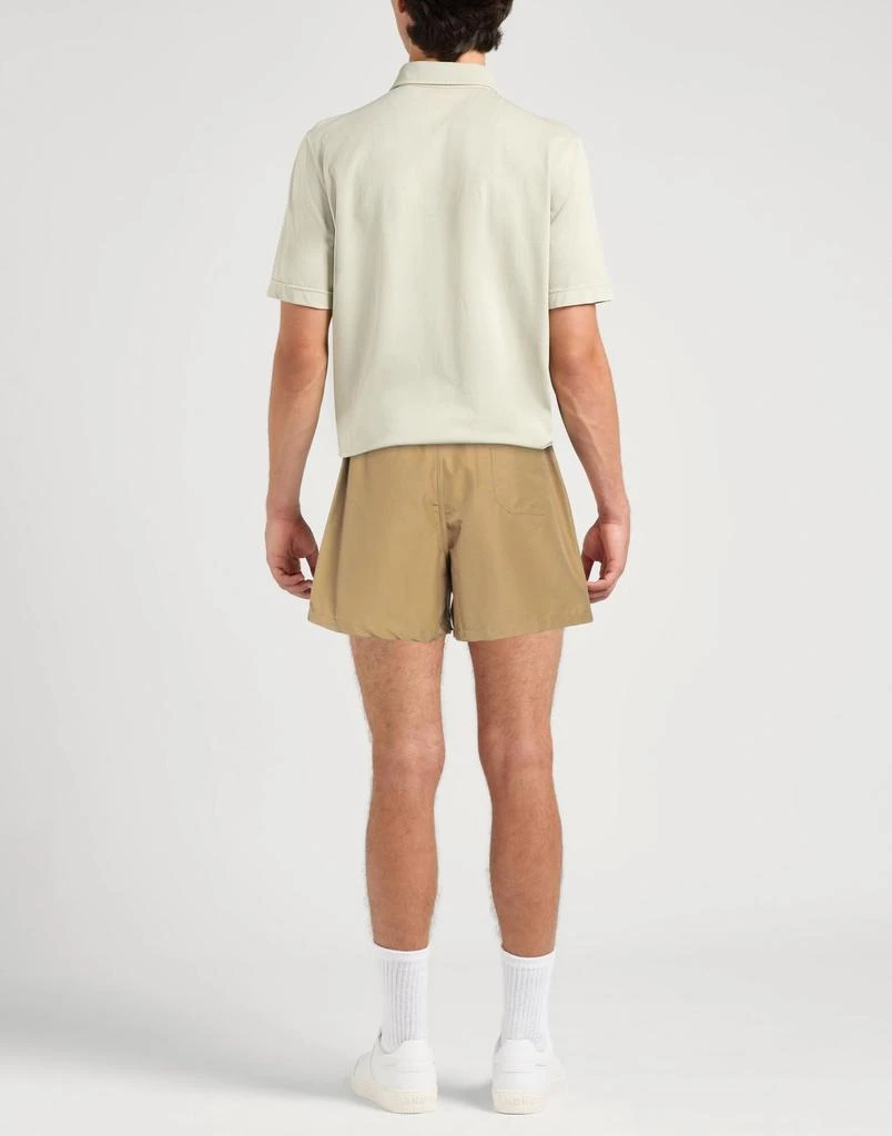 HOWLIN' Shorts & Bermuda 3