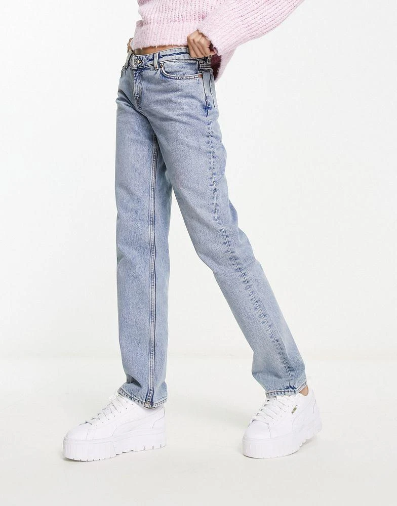 Monki Monki Moop low rise straight leg jeans in light blue 1