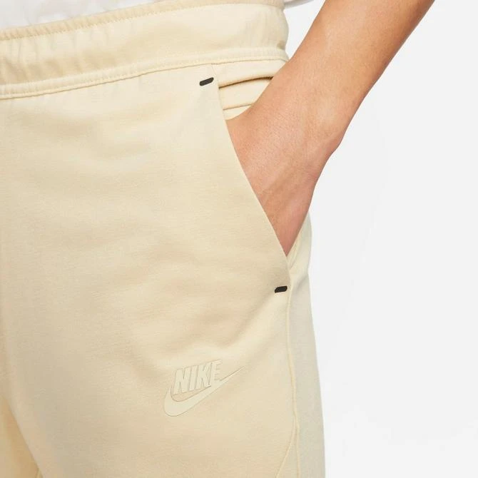 NIKE Men's Nike Sportswear Tech Essentials Lightweight Slim-Fit Fleece Jogger Sweatpants 4