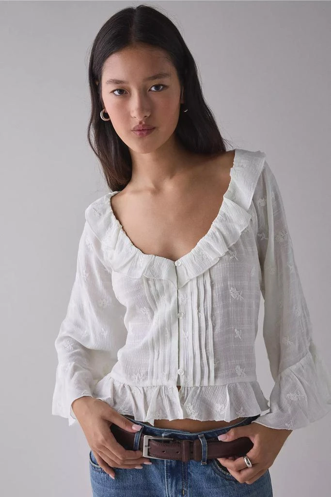 Kimchi Blue Kimchi Blue Joni Embroidered 3/4 Sleeve Ruffle Blouse 1