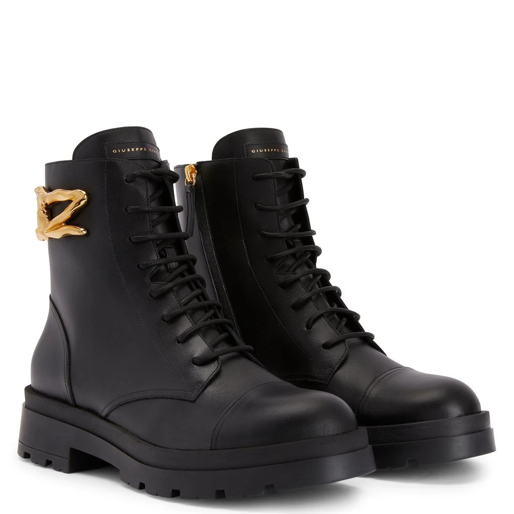 Giuseppe Zanotti Harlock Zali
 2