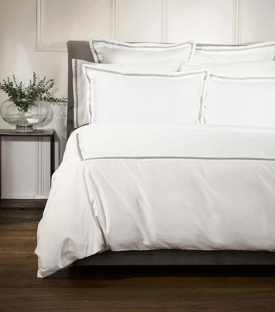 Harrods of London Egyptian Cotton Eltham King Bedding Set (230cm x 220cm) 1