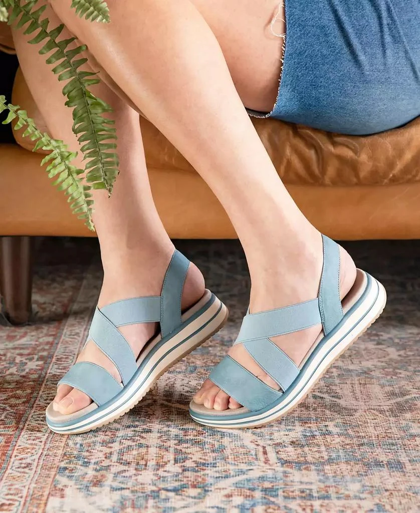White Mountain Women's Hapley Athleisure Slip-On Sandals 6