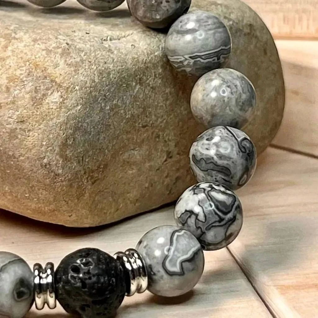 FAIRE Faire - Unisex - Mapstone
Lava Gemstone Mala Bracelet 2