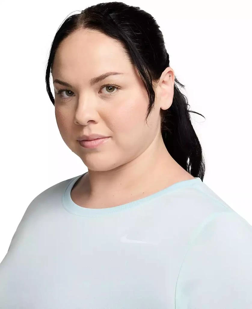 NIKE Plus Size Active Dri-FIT Women's Short-Sleeve Logo T-Shirt 3