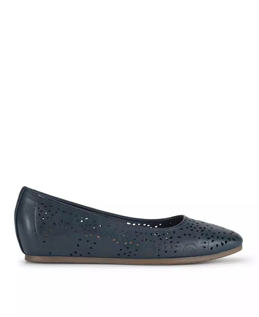 Baretraps Women's Chika Ballet Flats 2