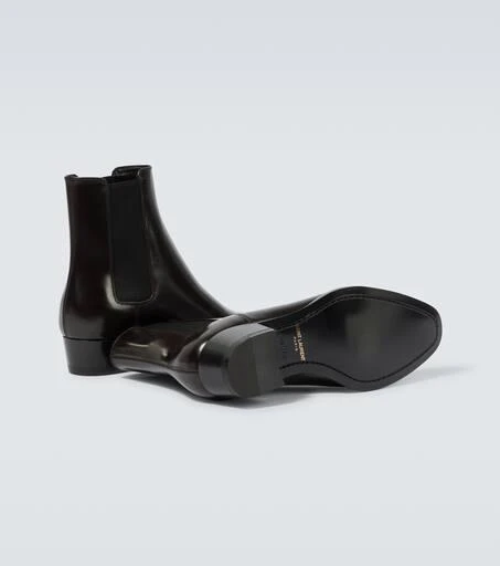 Yves Saint Laurent Wyatt leather Chelsea boots 7