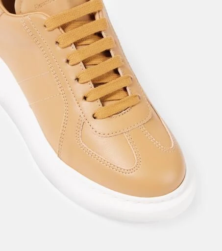 Alexander McQueen Oversized suede sneakers 5