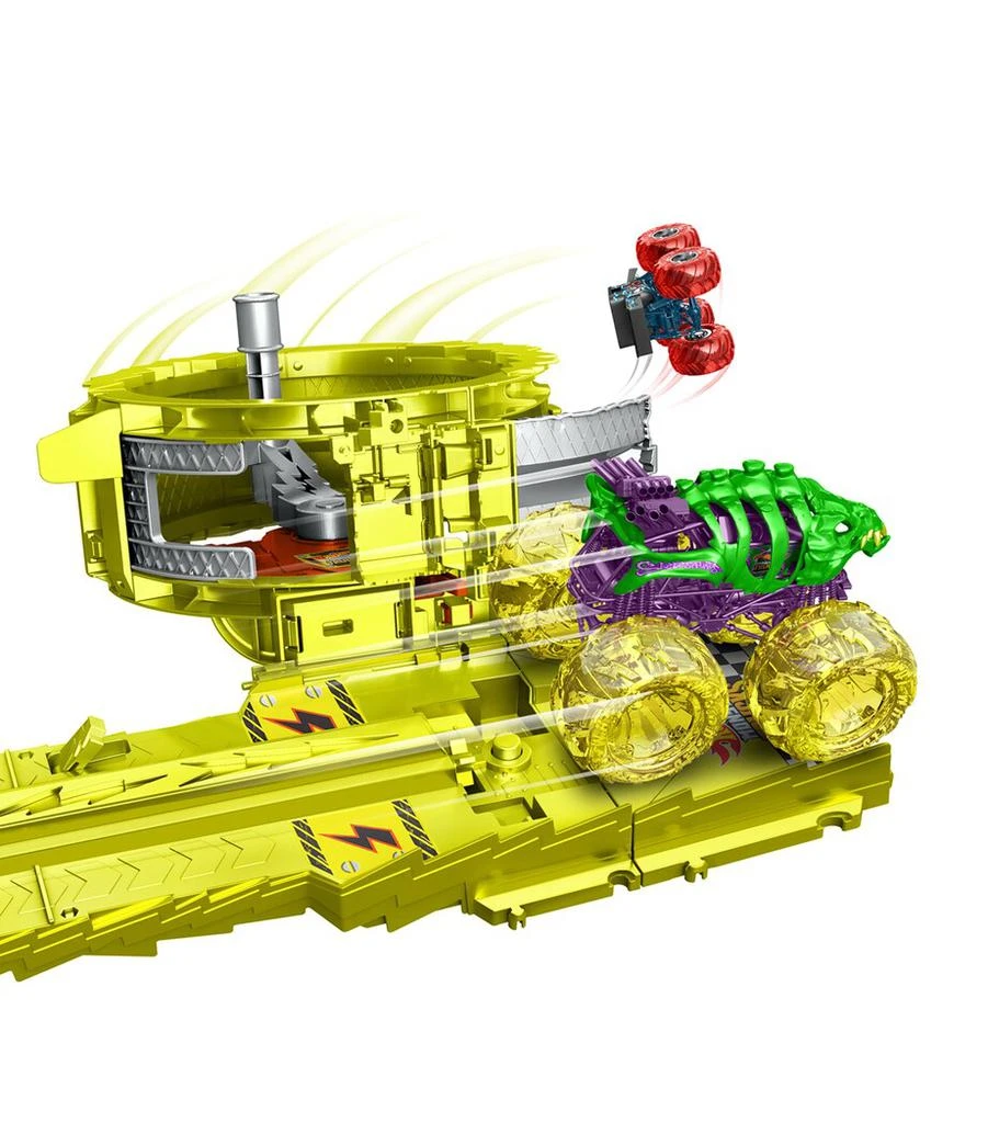 Hot Wheels Monster Trucks Power Smashers Charge & Chase Challenge Track Set (116cm) 5