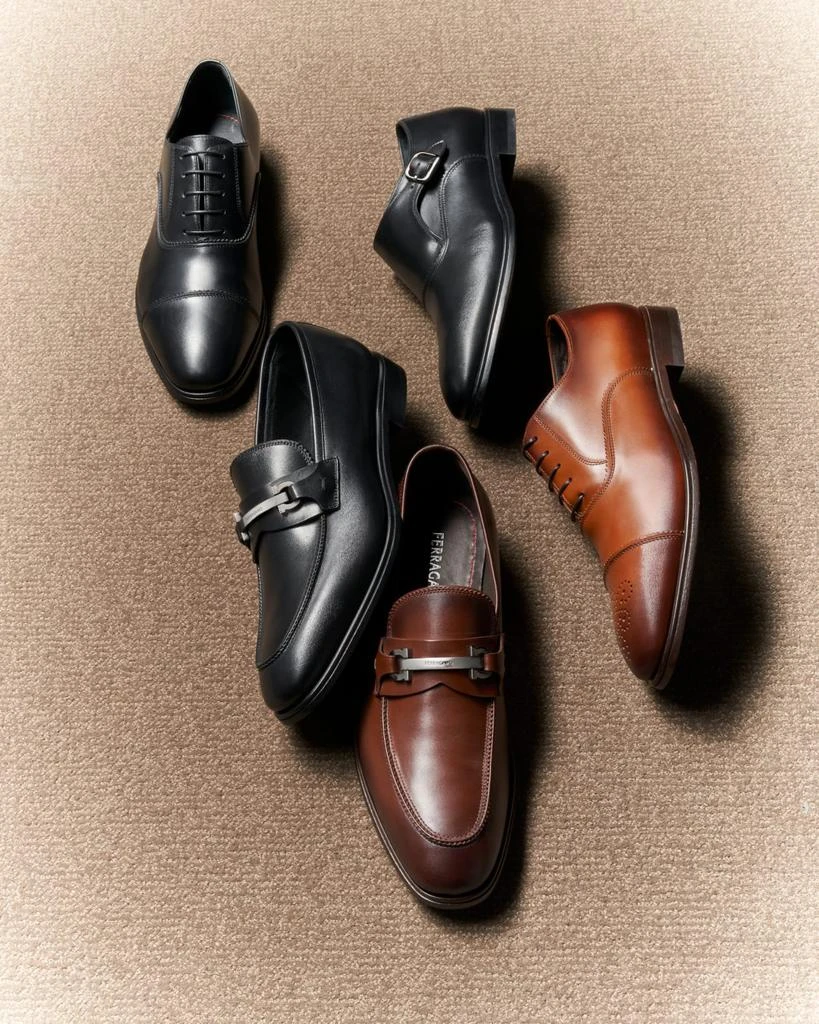 Salvatore Ferragamo Men display picture 1