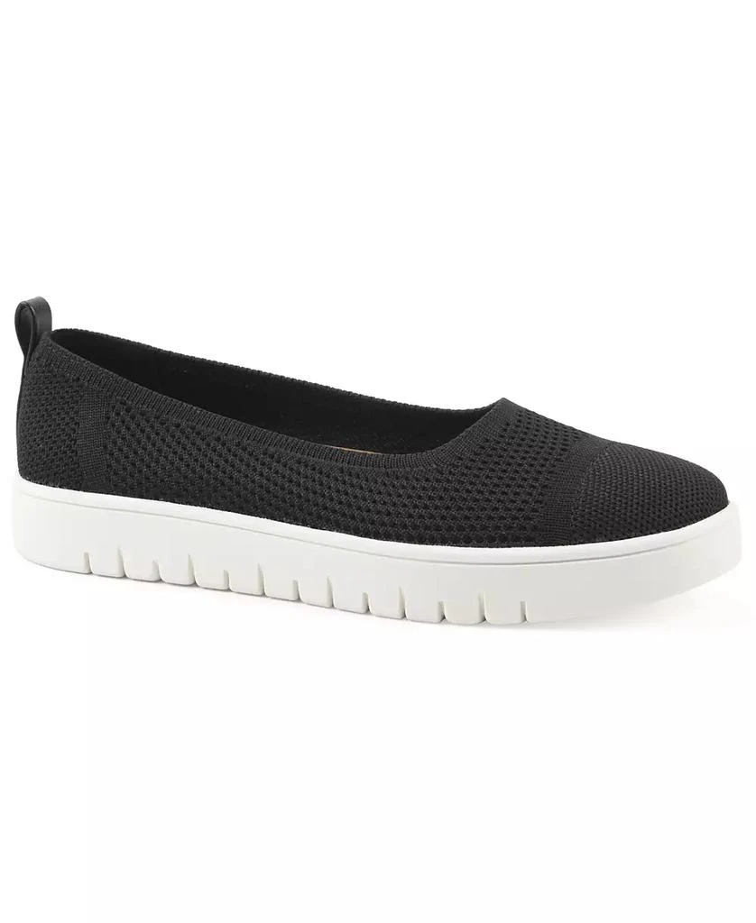 White Mountain Women
s Naveen FOM Slip-on Sneaker