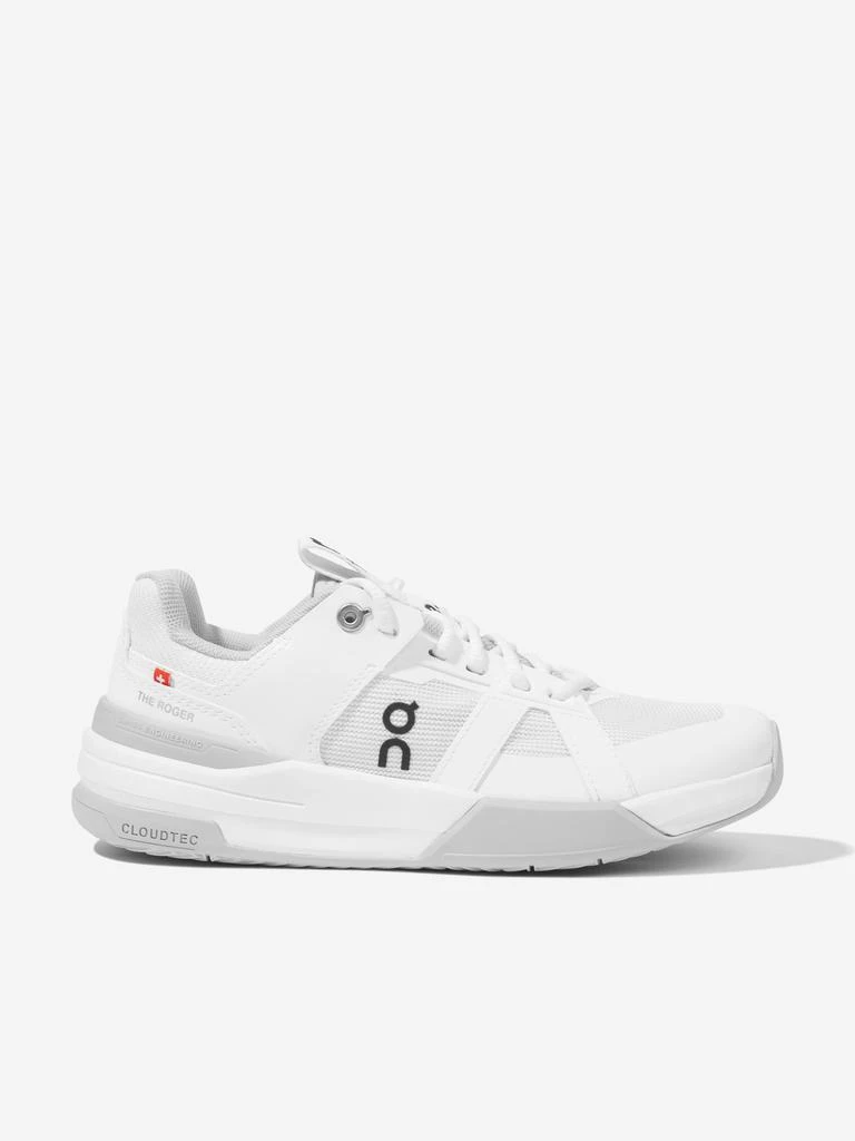 On Running On Running Kids The Roger CH Pro Youth Trainers in White 1