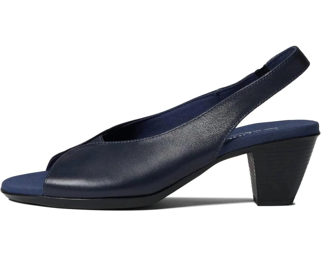 Munro Munro - Rochelle Slingback Sandal 2