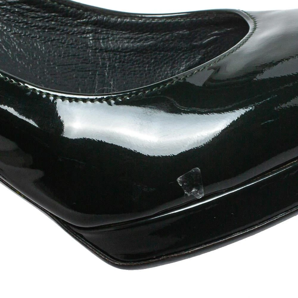 Yves Saint Laurent Saint Laurent Green Patent Leather Pumps Size 38.5 8