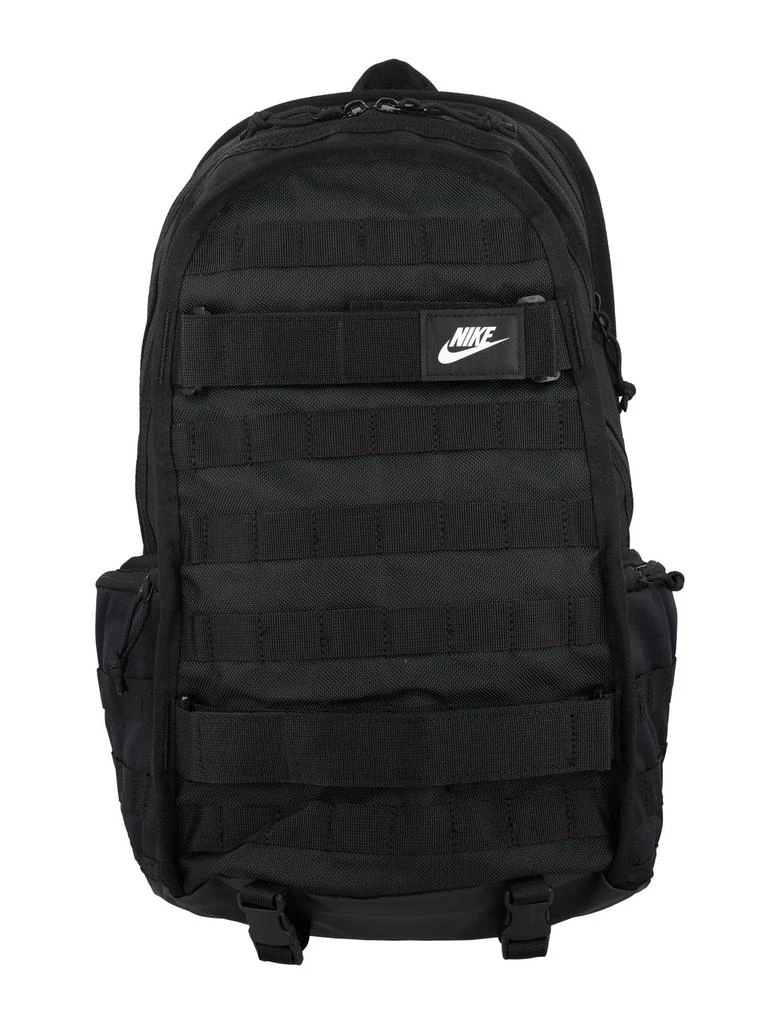 NIKE Nike Logo Patch Zipped Backpack 1
