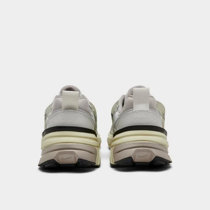 NIKE Men's Nike V2K Run Casual Shoes 4