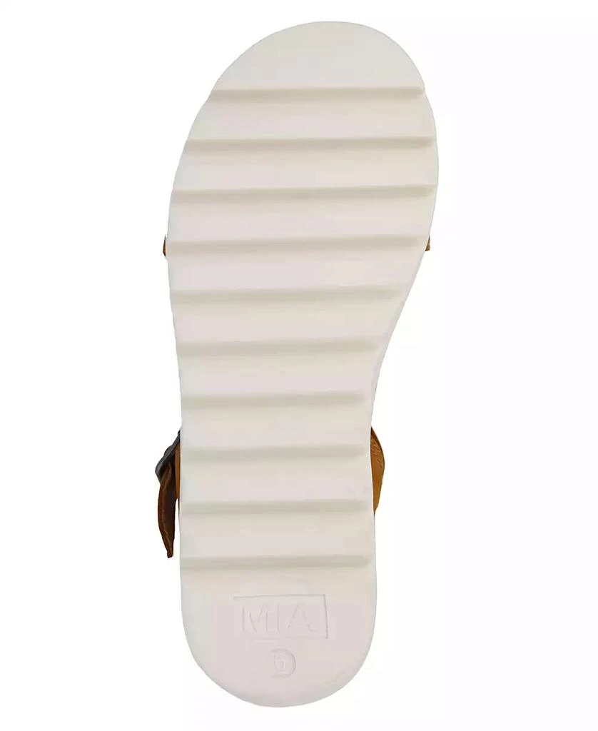 MIA Women's Ophidia Round Toe Wedge Sandals 5