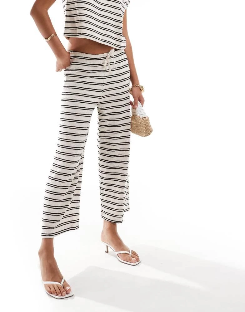 River Island River Island stripe knitted wide leg trouser co-ord in cream 2