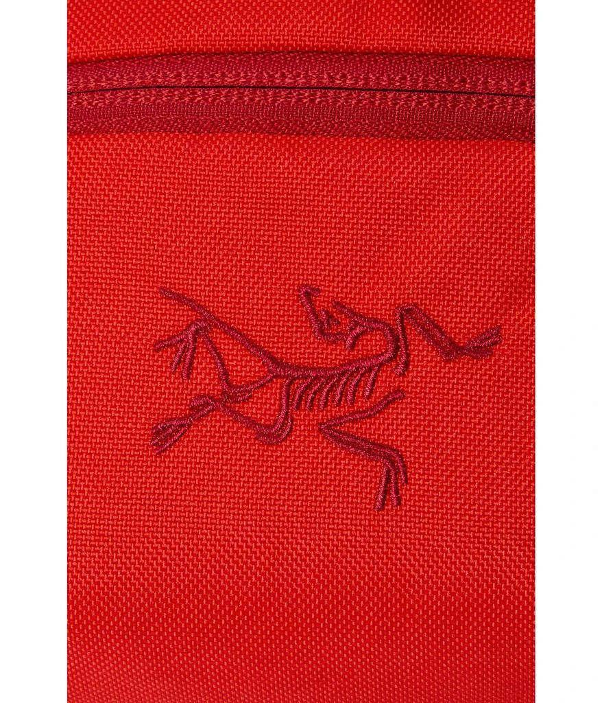 Arc
teryx Mantis 1 Waist Pack 4