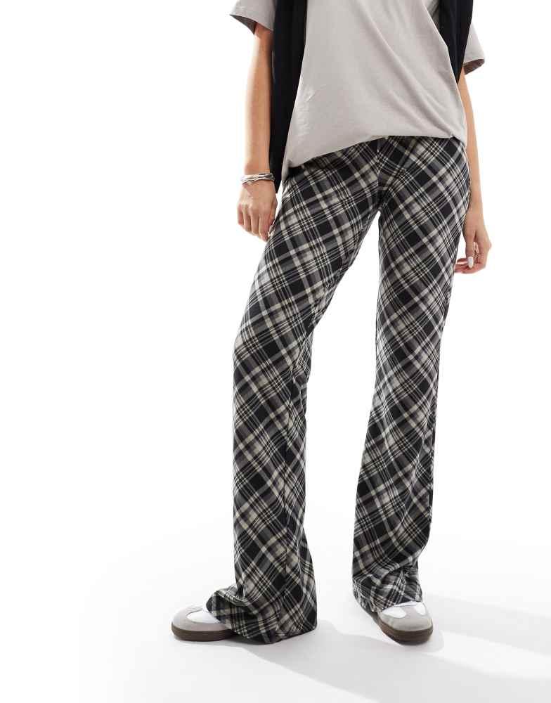 Noisy May Noisy May flared trousers in black check