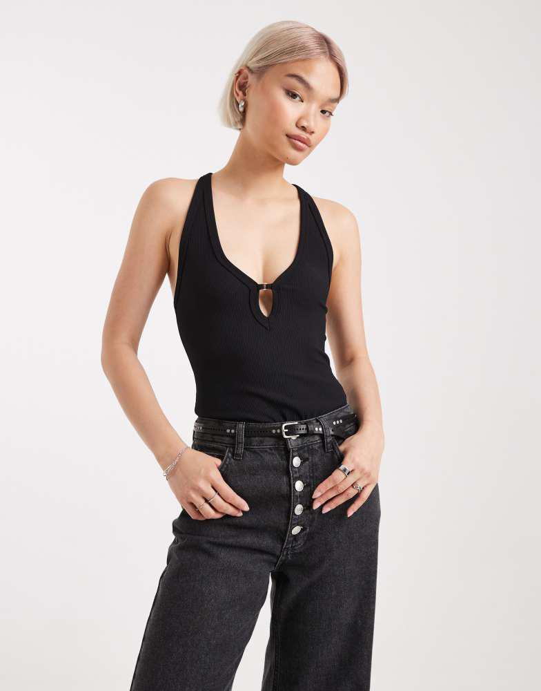 Edikted Edikted Alanah cut out ribbed bodysuit