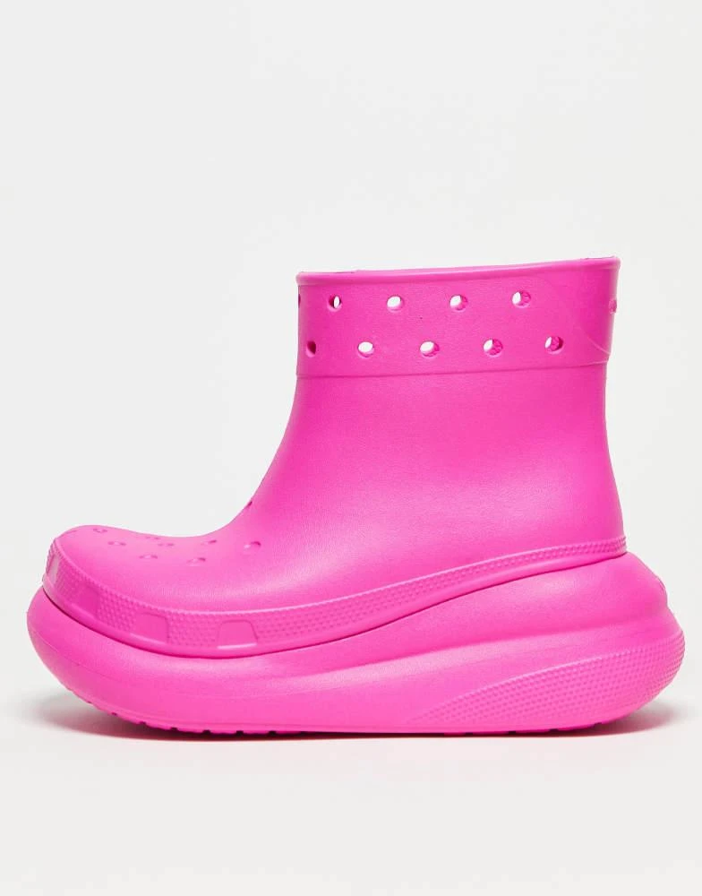 Crocs Crocs Unisex Crush rain boot in pink 1