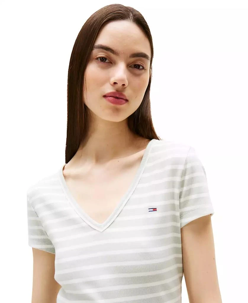 Tommy Jeans Women
s Slim-Fit Essential Ribbed V-Neck Tee 3