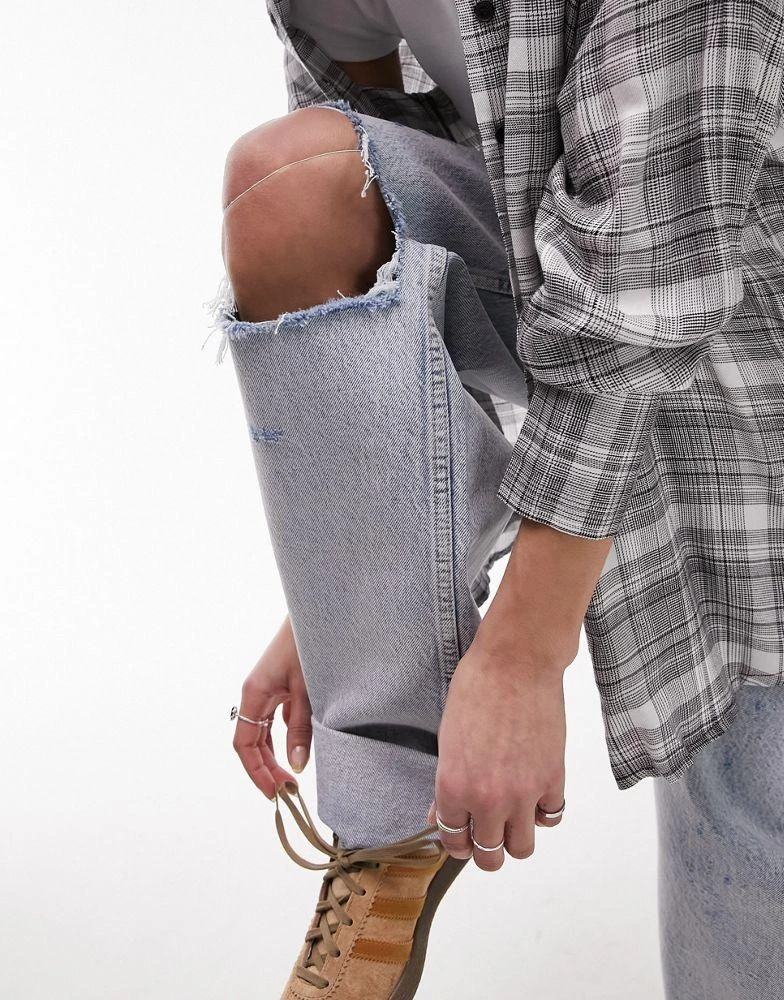 Topshop Topshop Oversized Mom jean with rips in bleach 5
