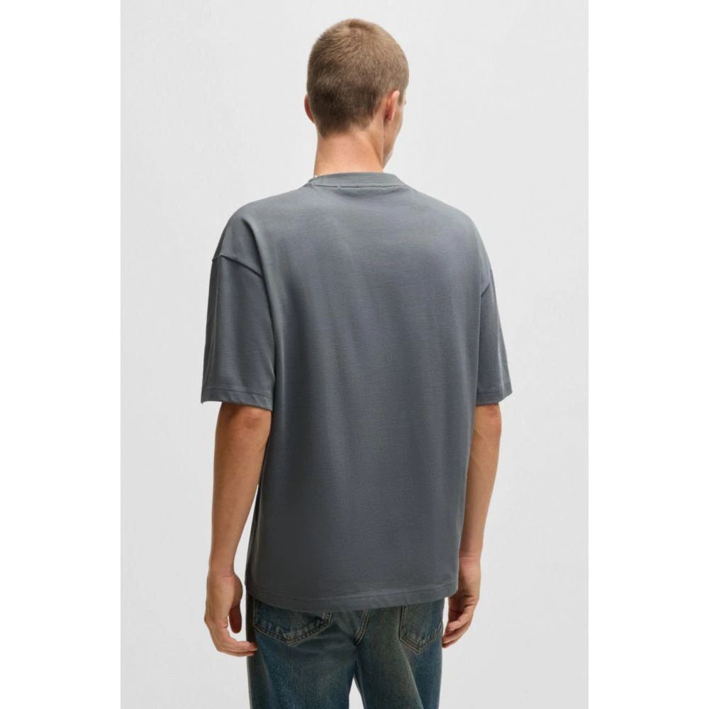 Hugo Boss Oversize-fit T-shirt in cotton with decorative reflective logo 4