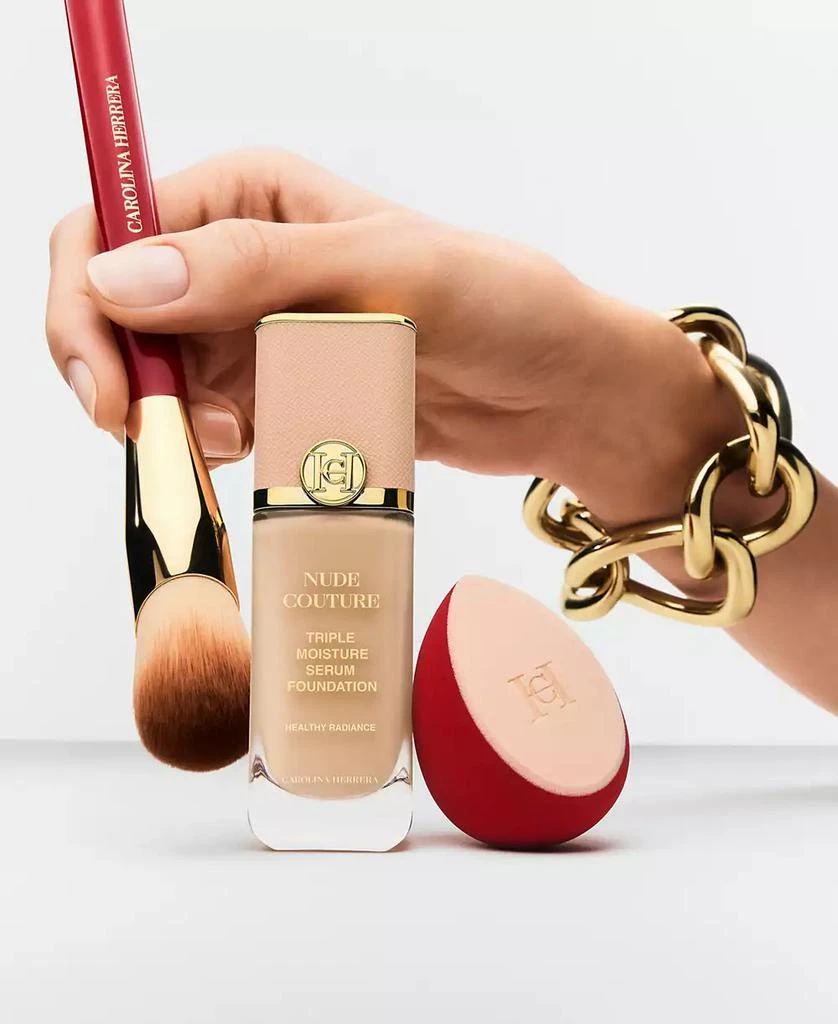 Carolina Herrera Foundation Brush 3