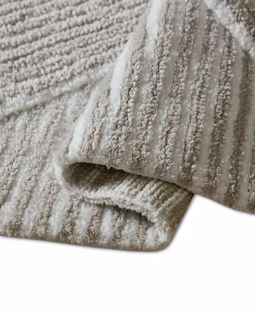 Décor Studio Luna Stripe Skid-Resistant Bath Rug 5