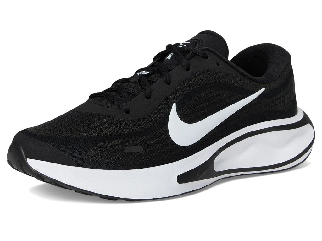 NIKE Journey Run 7