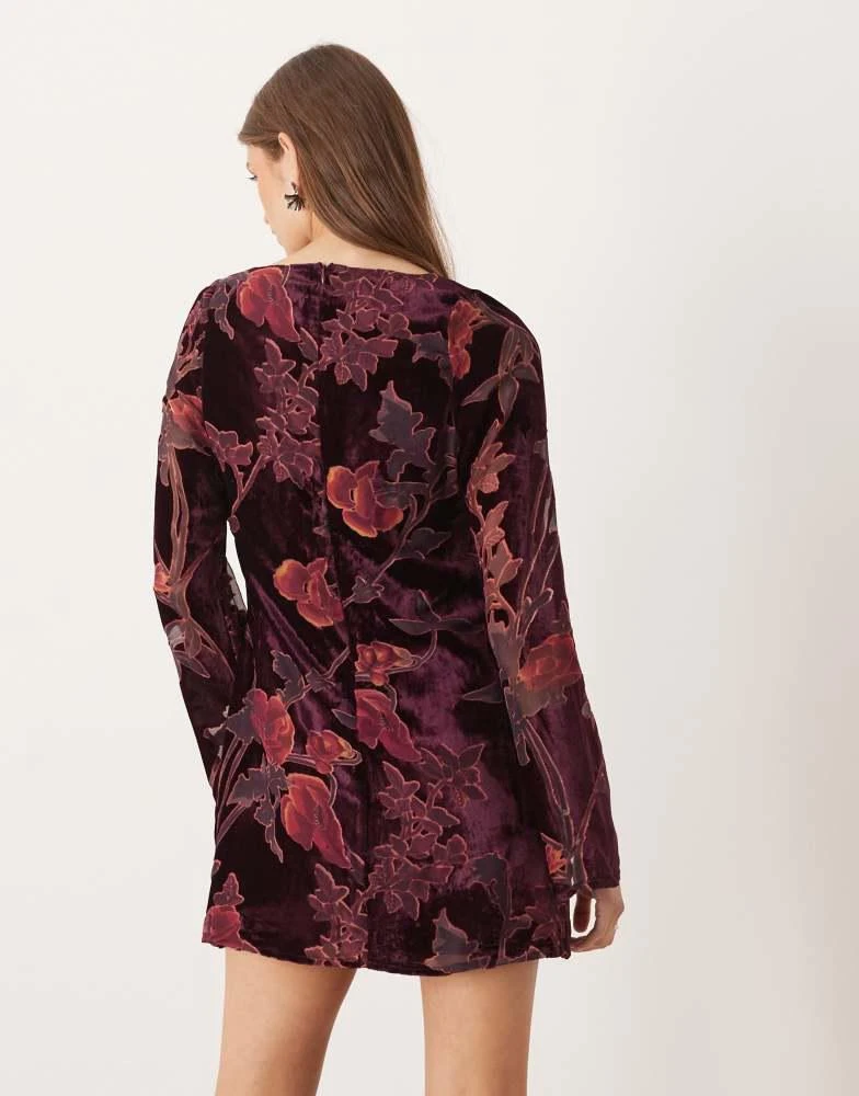 Shop Motel Alitra v neck long sleeve mini dress in burgundy floral on Sale  at BeyondStyle  Get 20% Off Motel Alitra v neck long sleeve mini dress in  burgundy floral with