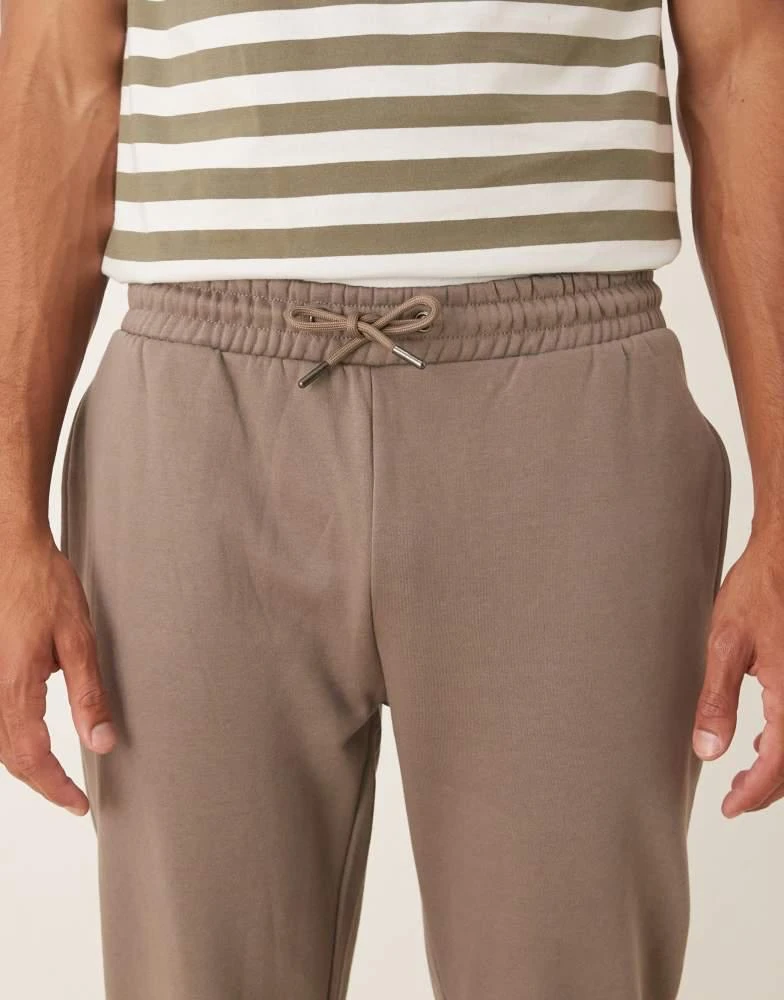 Brave Soul Brave Soul Straight leg open hem joggers in taupe 5