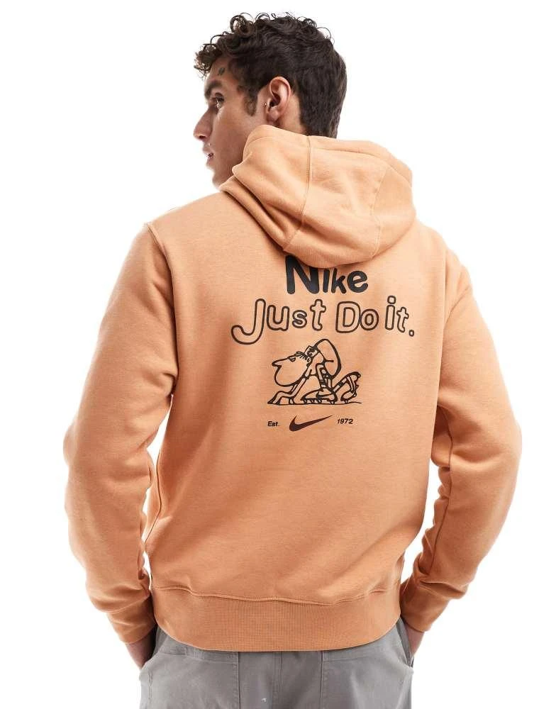 NIKE Nike Club graphic graphic hoodie in brown 1