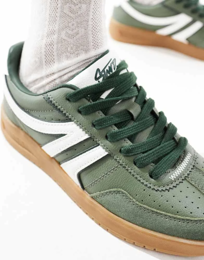 Pull&Bear Pull&Bear retro trainers with gum sole in green 5