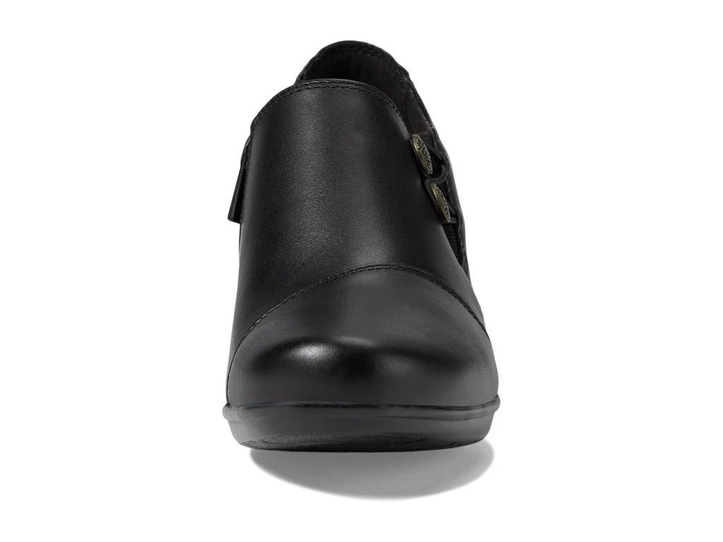 Clarks Emslie Warren 2