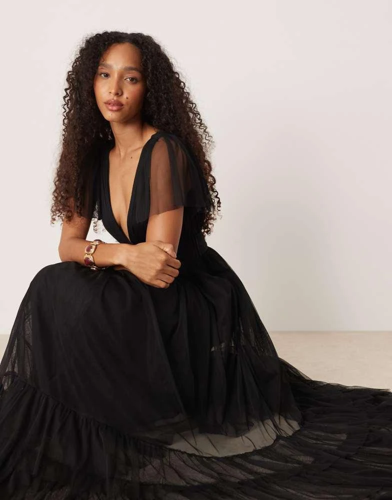 Lace & Beads Bridesmaid Madison maxi dress in black On Sale Now with Up to 45% Off | Discover Exclusive Deals & Savings at BeyondStyle Authentic Lace & Beads Home|women Lace & Beads Bridesmaid Madison maxi dress in black On Sale Now with Up to 45% Off | Discover Exclusive Deals & Savings at BeyondStyle Authentic Lace & Beads Home|women