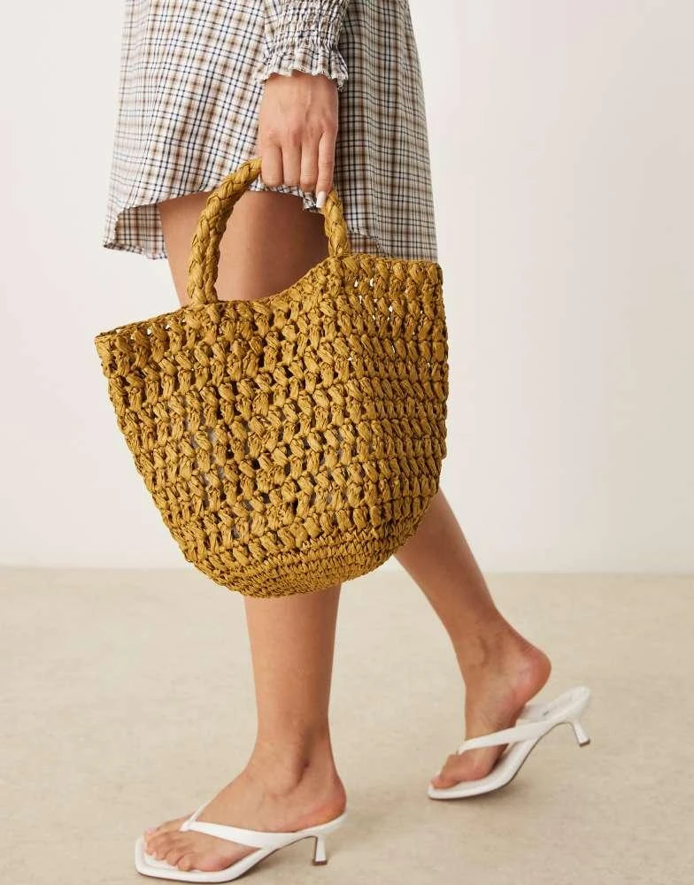 Mango Mango raffia bucket bag with linning in tan 4