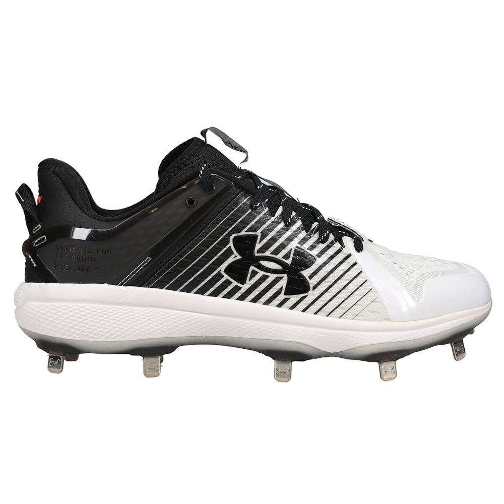 Under Armour Yard Low MT Lace Up Baseball Shoes
