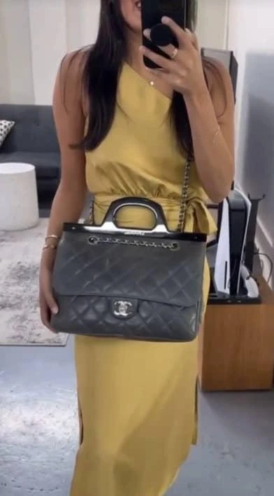 Chanel Chanel Grey Quilted Glazed Leather Small CC Delivery Bag 2