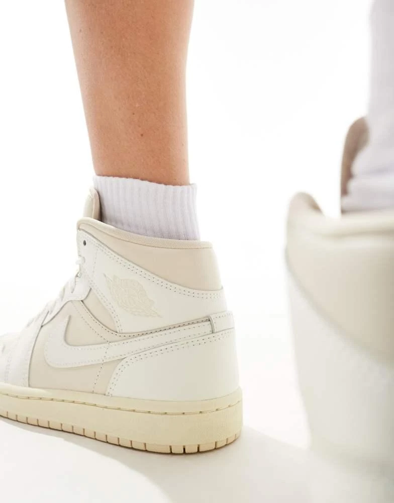 Jordan Nike Air Jordan 1 Mid trainers in off white and stone 4