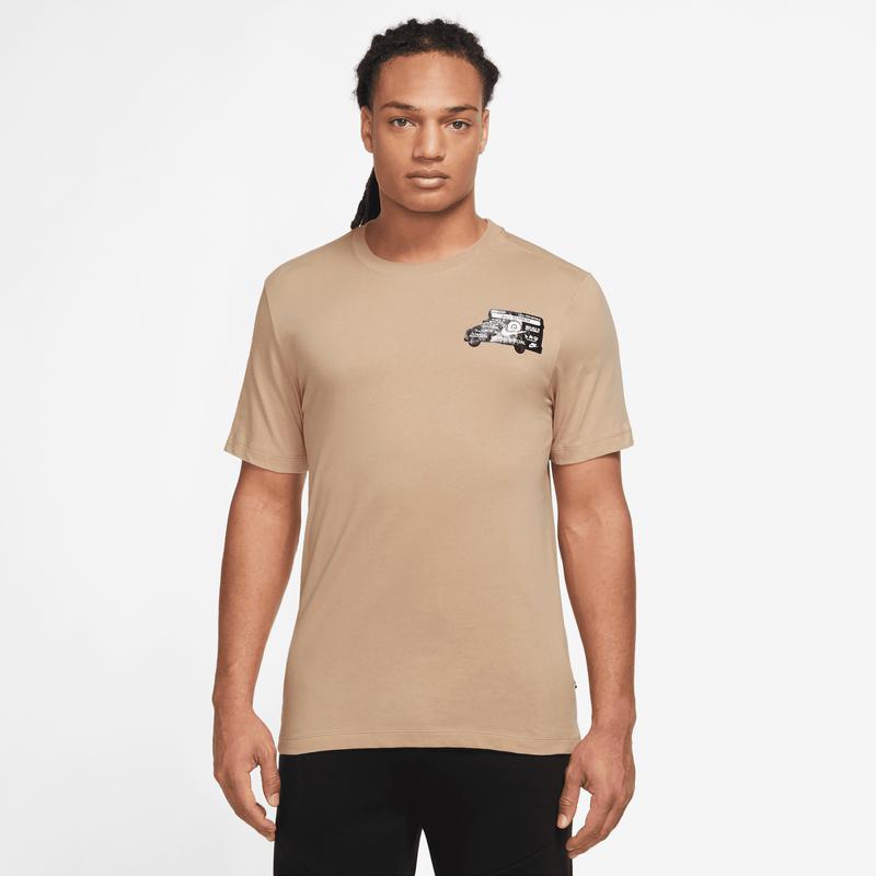 t shirt nike foot locker