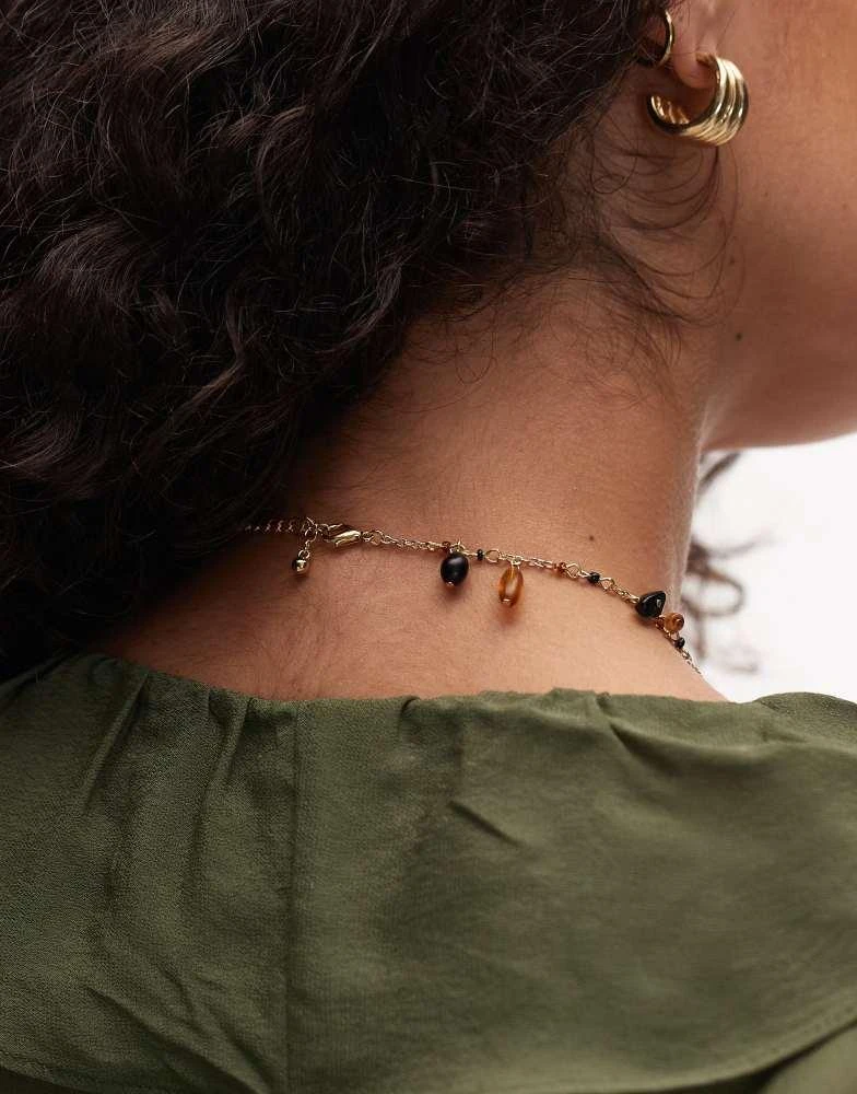 Topshop Topshop Flo short bead necklace in brown 3