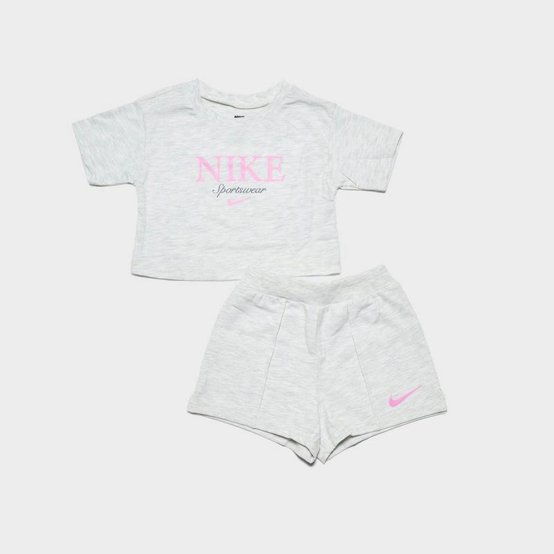 infant nike shorts and t shirt